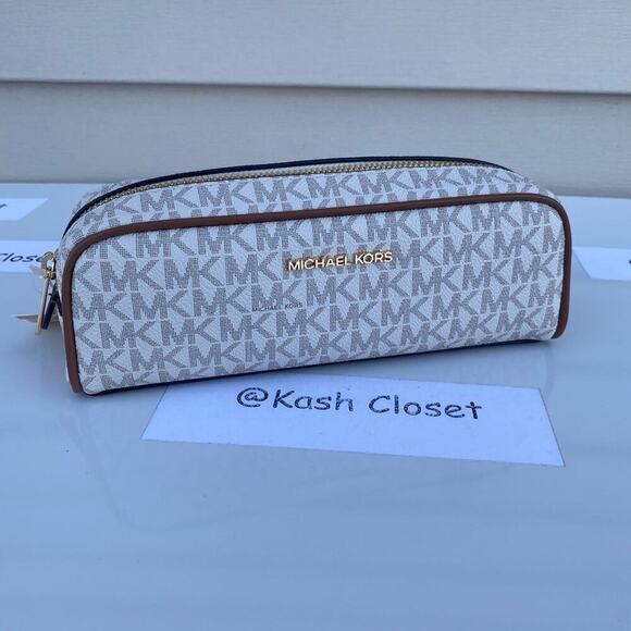 Michael Kors Pencil Case MK Giftables MD Makeup Vanilla - Picture 7 of 7